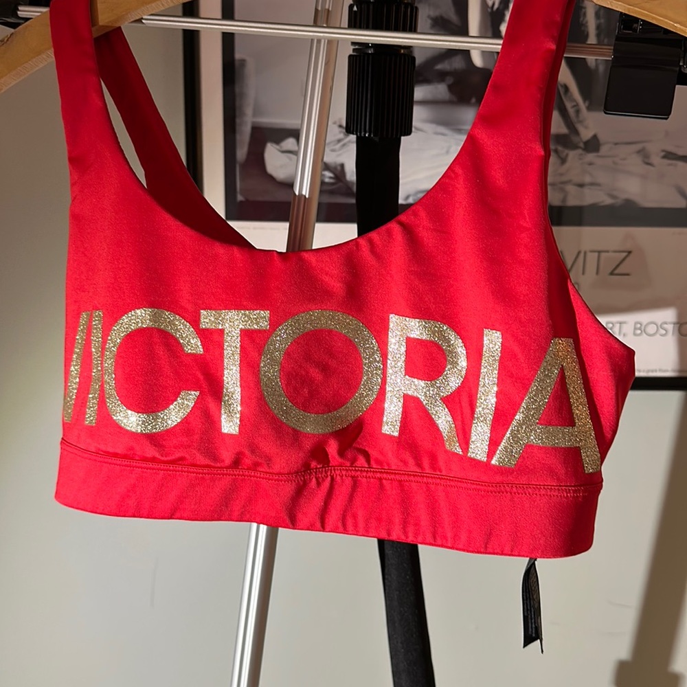 Red workout bra. Victoria Secret